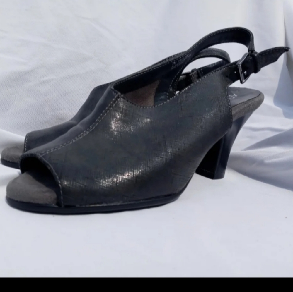 Sling back heels
